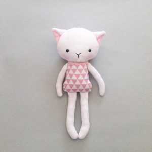 Membuat Boneka Kucing Dari Kain Velboa