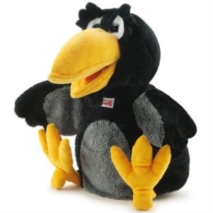 Membuat Boneka Karakter Burung Gagak dari Kain Velboa