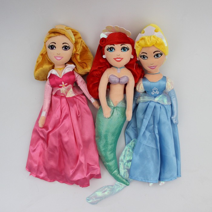 Uniknya Boneka Princess Aurora Cinderella dan Ariel